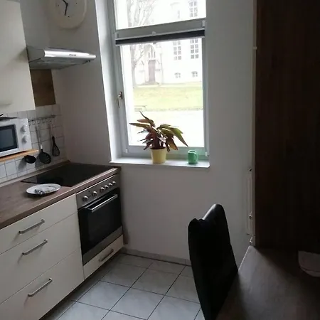  Schoene, Neu Moeblierte 63 Qm Grosse